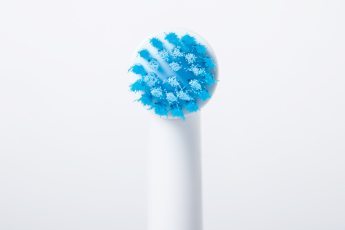 dentos-sensitive-clean-bristles-close.jpg